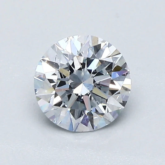 Round diamond on a light gray background